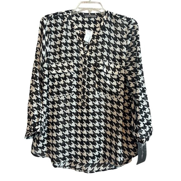 Almost NWT Famous Stunning Black & White Sheer Slipover Top Blouse Size XL - Picture 1 of 10